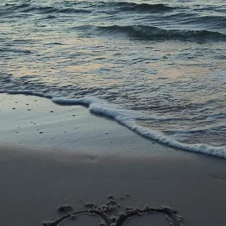 بيت للعطل Domki Malibu